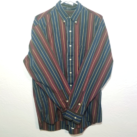 Burberrys long sleeve button down shirt - Picture 2 of 4